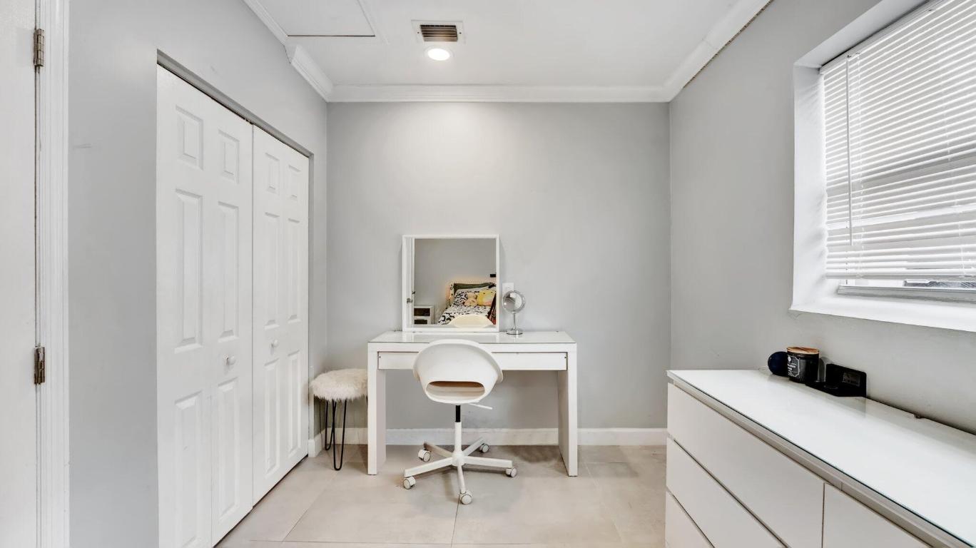 SANDALFOOT COVE SEC 4 - Residential