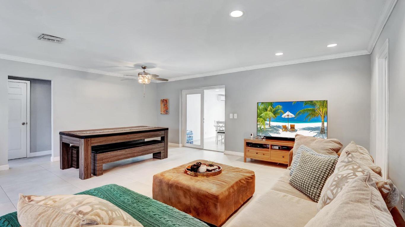 SANDALFOOT COVE SEC 4 - Residential