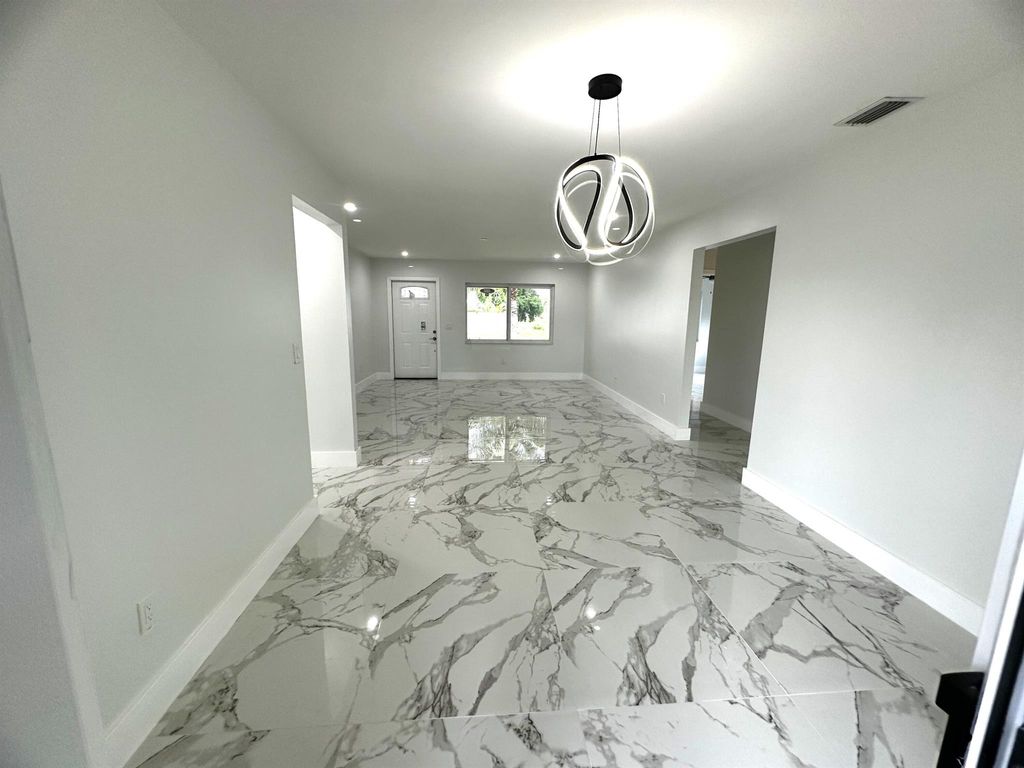 Photo of 11150 Delta Cir, Boca Raton, FL 33428 (MLS # R11016124)