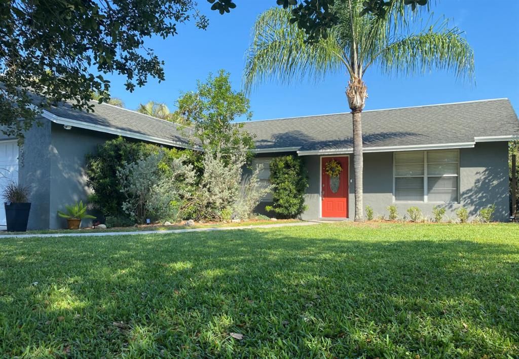 Photo of 7555 SE Crane Street, Hobe Sound, FL 33455 (MLS # R10884473)