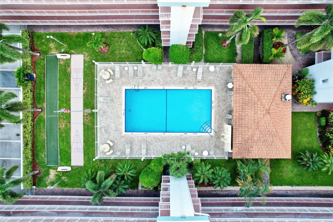 4629 Poinciana Street 204