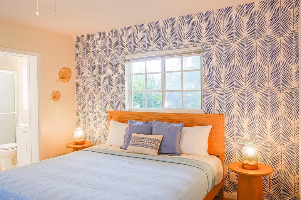 PALM BEACH SHORES IN PB 2 - Residential Lease