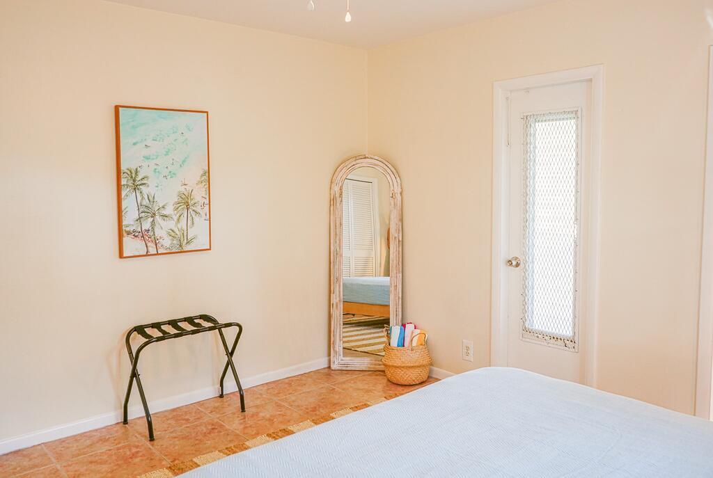 PALM BEACH SHORES IN PB 2 - Residential Lease