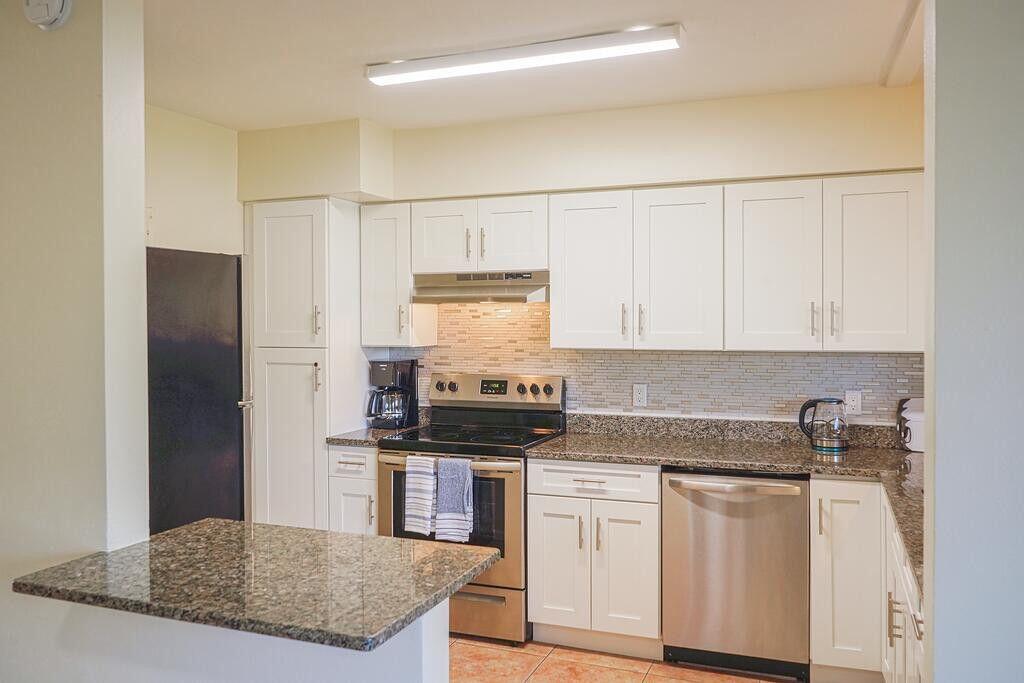 PALM BEACH SHORES IN PB 2 - Residential Lease