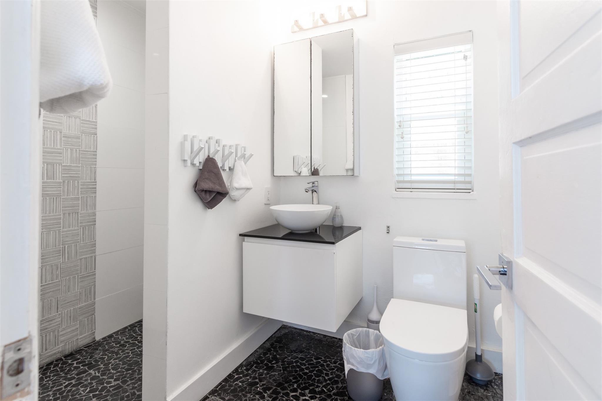 Biscayne Pines - Residential Lease