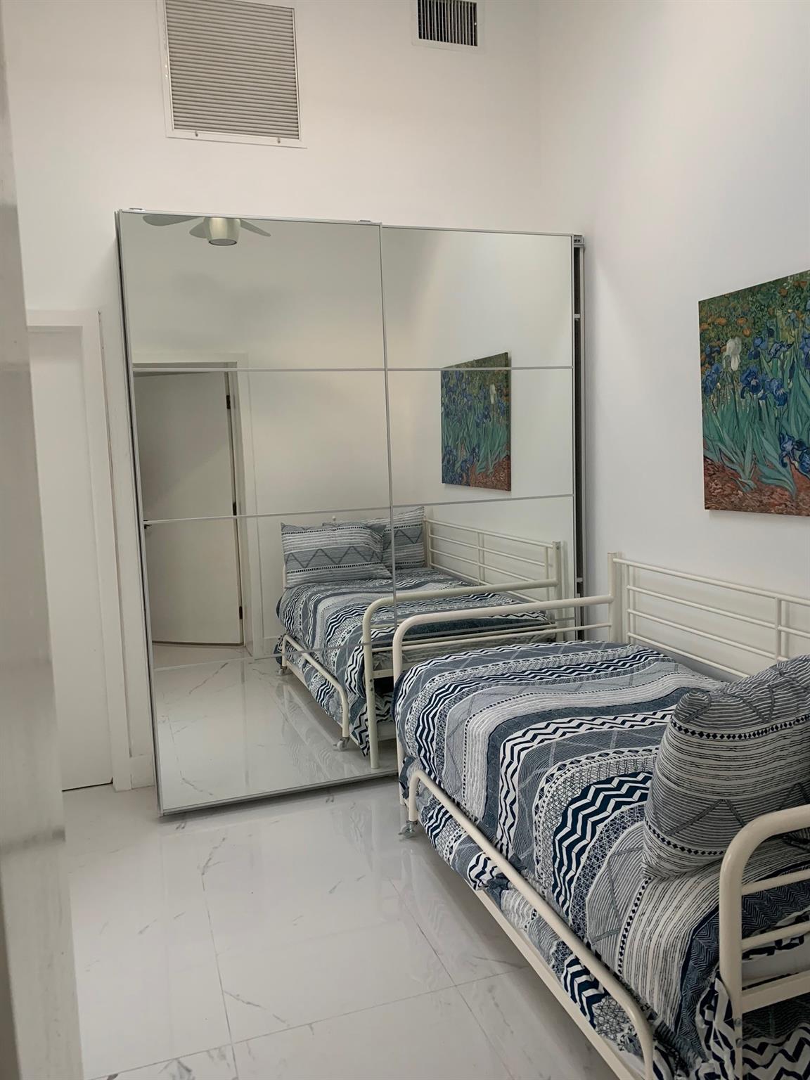 Biscayne Pines - Residential Lease