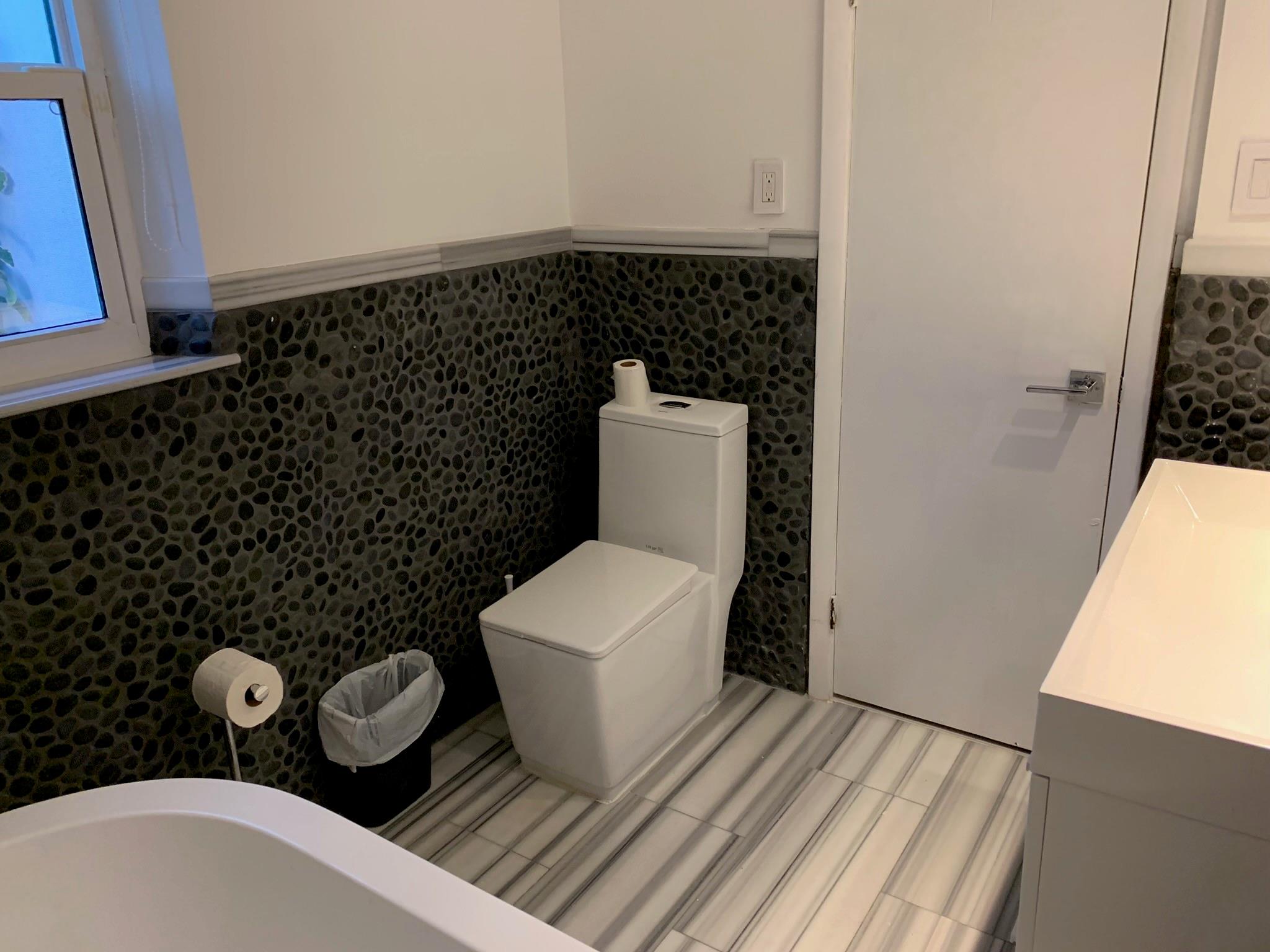 Biscayne Pines - Residential Lease