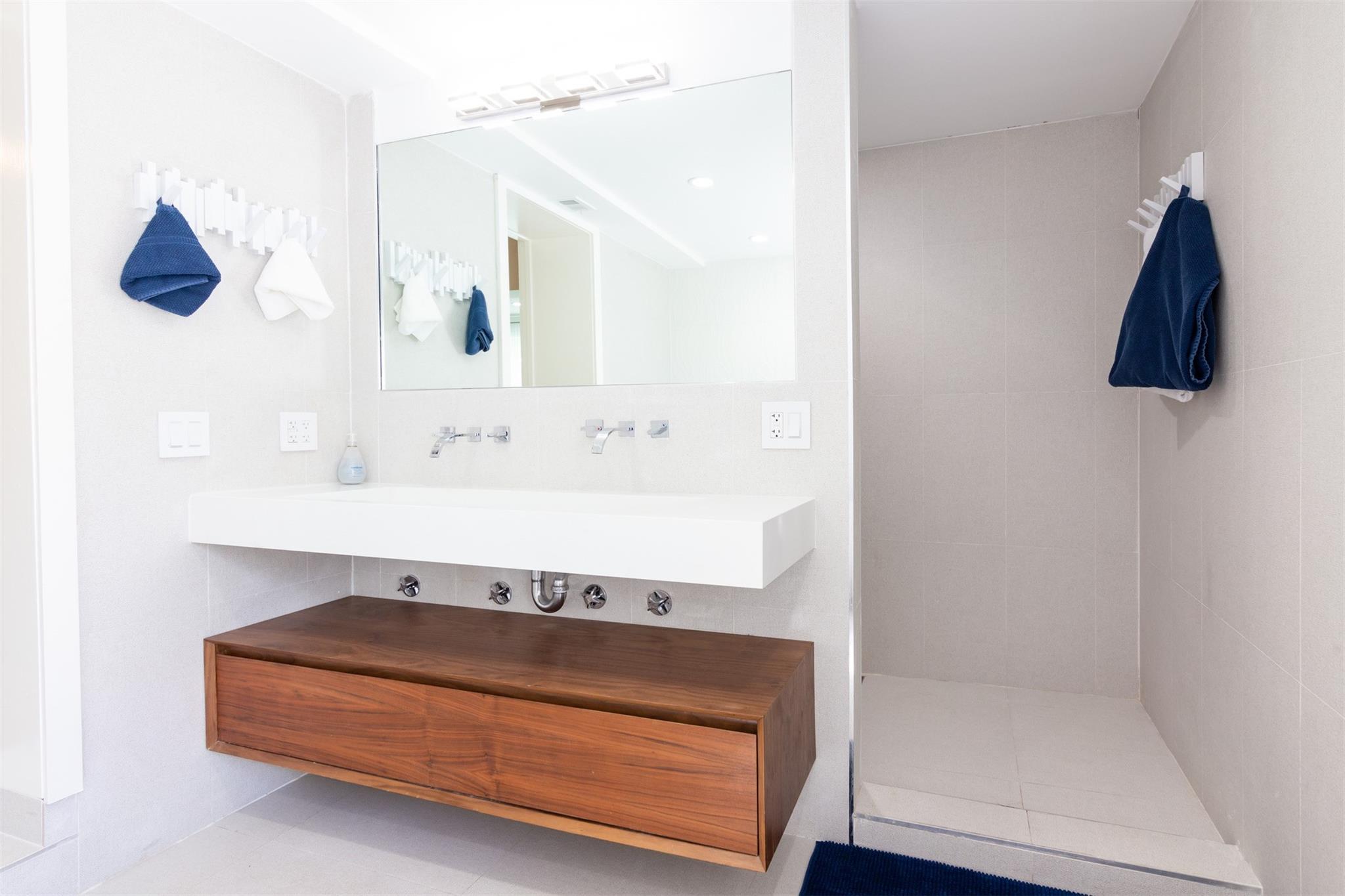 Biscayne Pines - Residential Lease