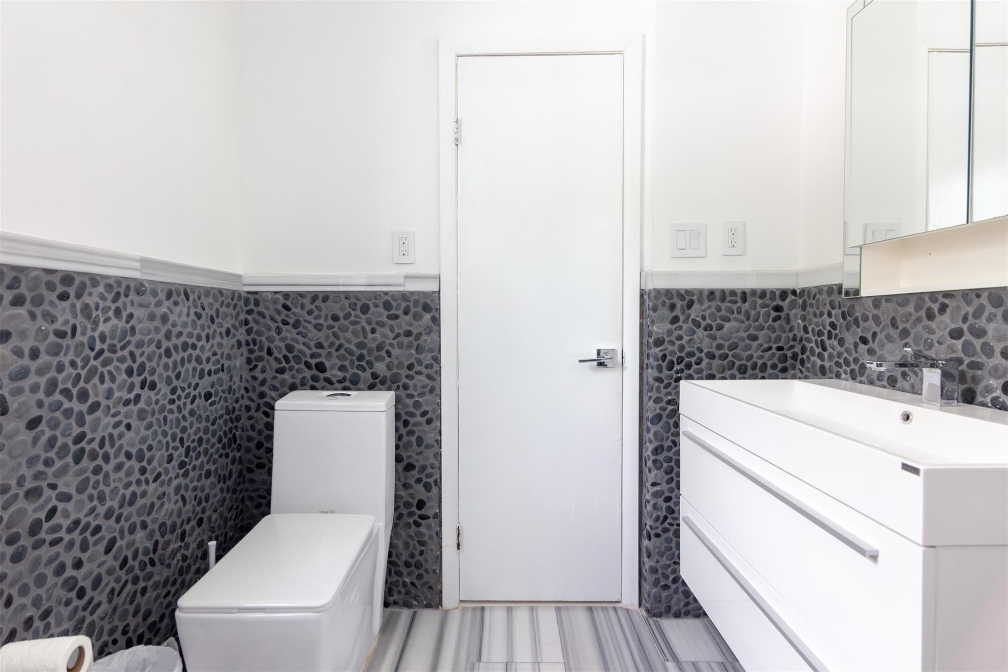 Biscayne Pines - Residential Lease