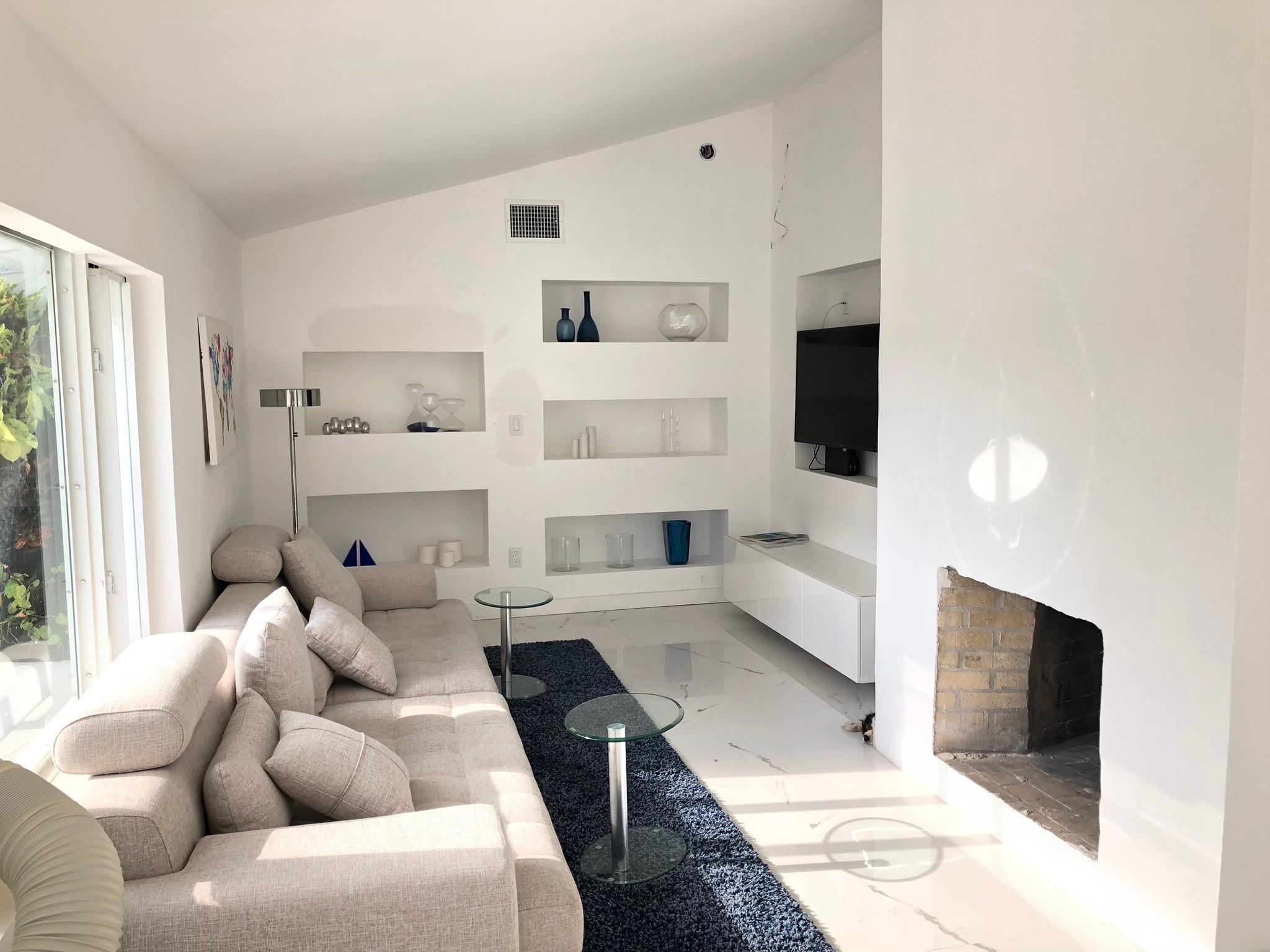 Biscayne Pines - Residential Lease