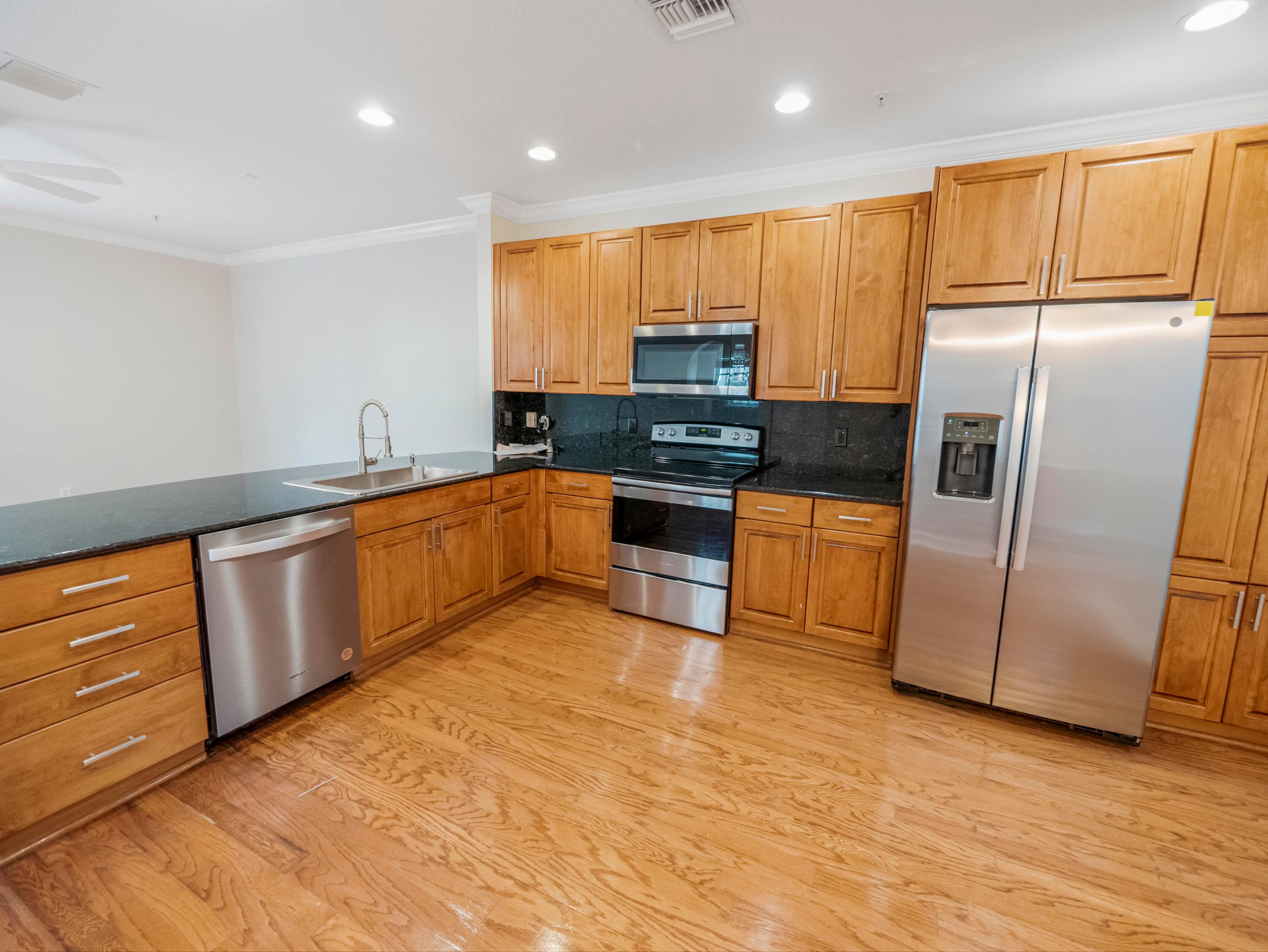 OSCEOLA WOODS - Residential Lease