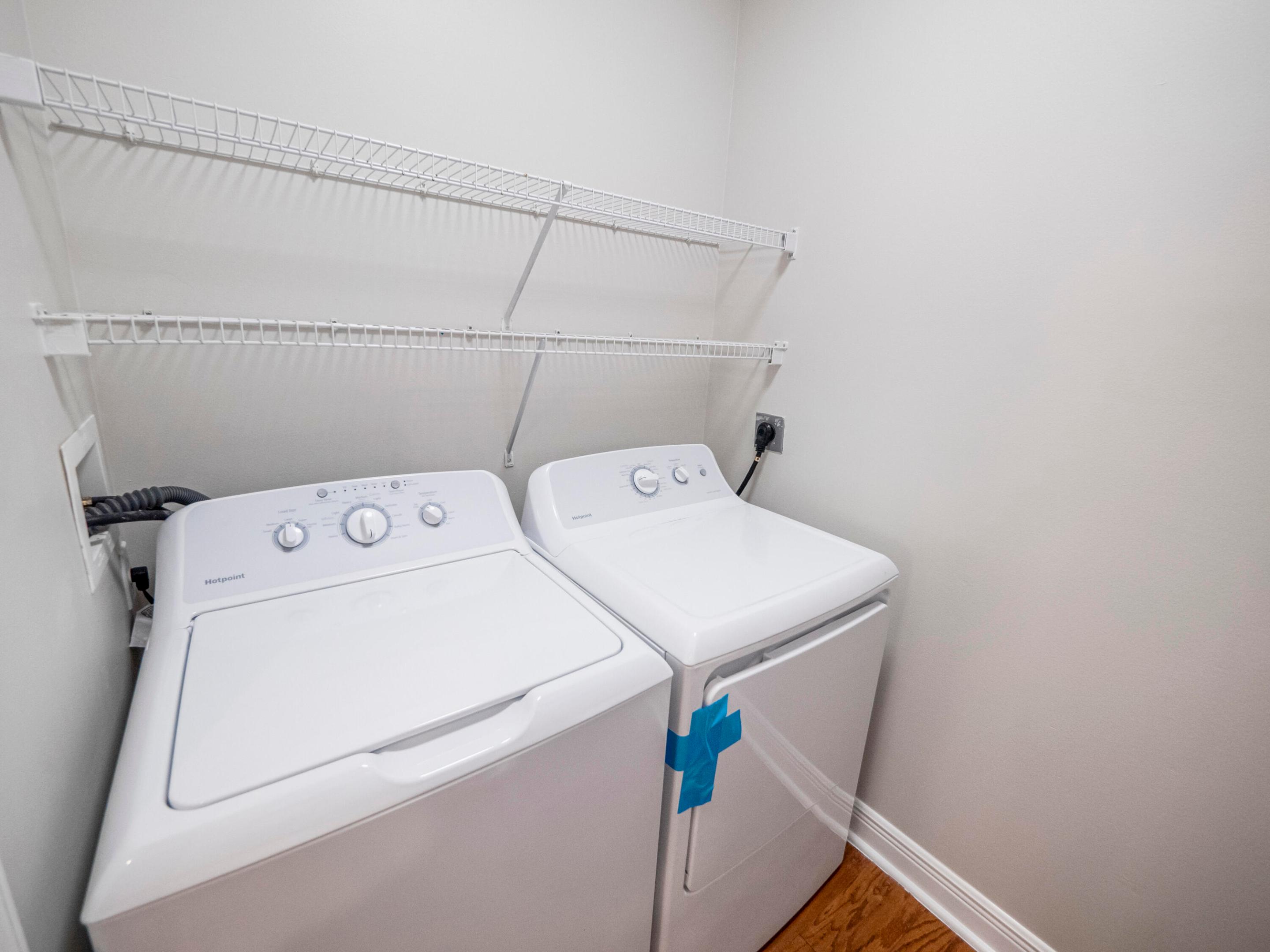 OSCEOLA WOODS - Residential Lease