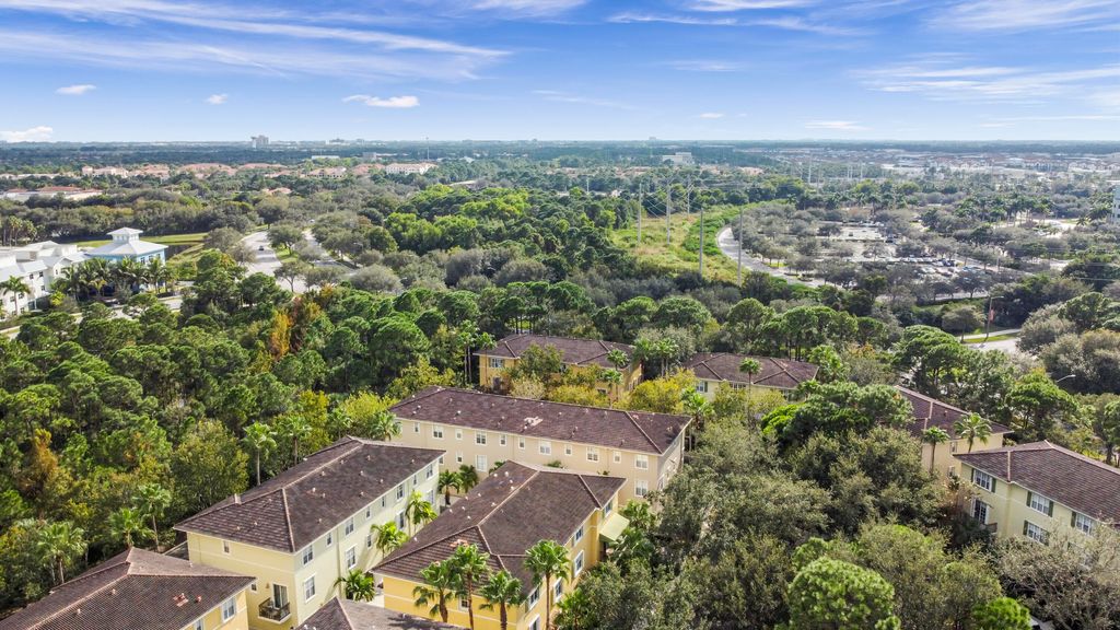 Photo of 148 E Morning Dew Circle, Jupiter, FL 33458 (MLS # B26004281)