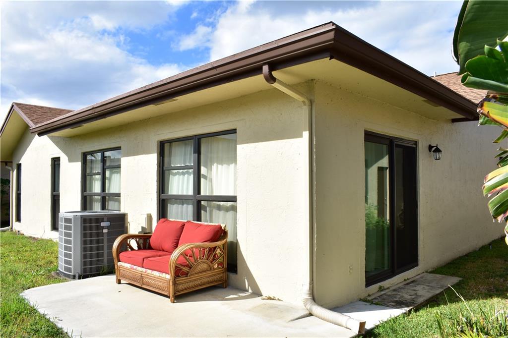 The Meadows Of Crystal La - Residential