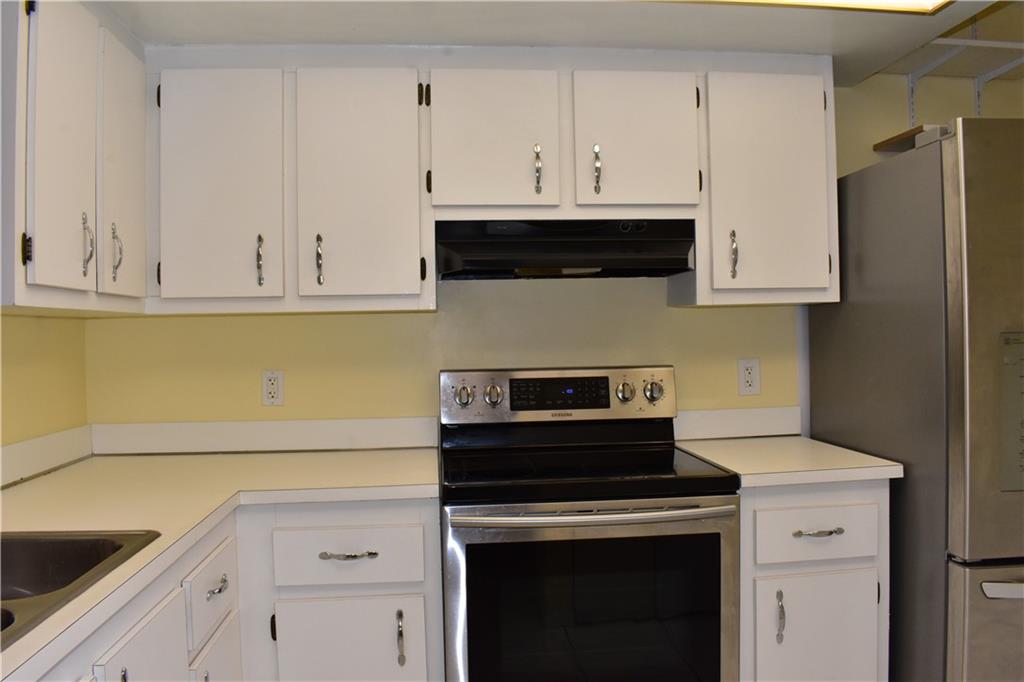 The Meadows Of Crystal La - Residential