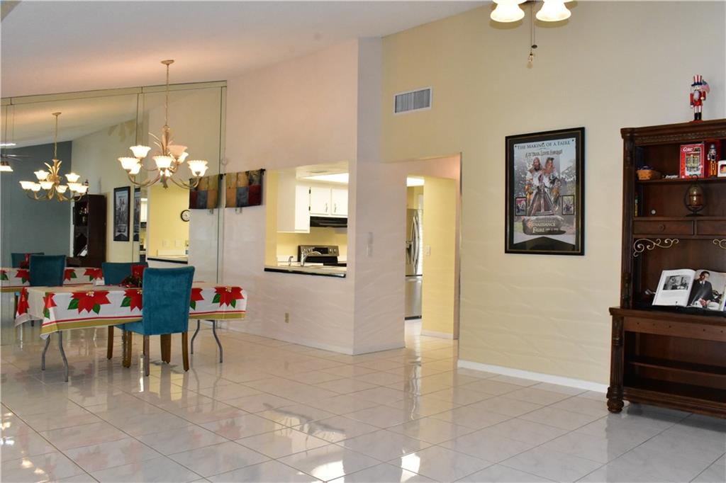 The Meadows Of Crystal La - Residential