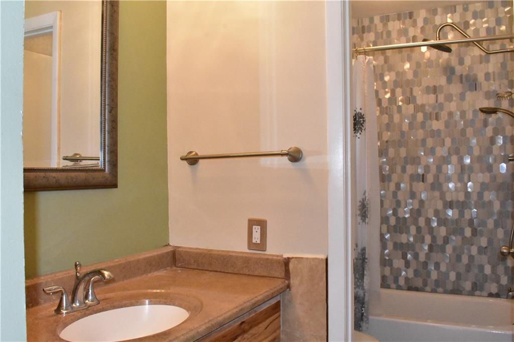 The Meadows Of Crystal La - Residential