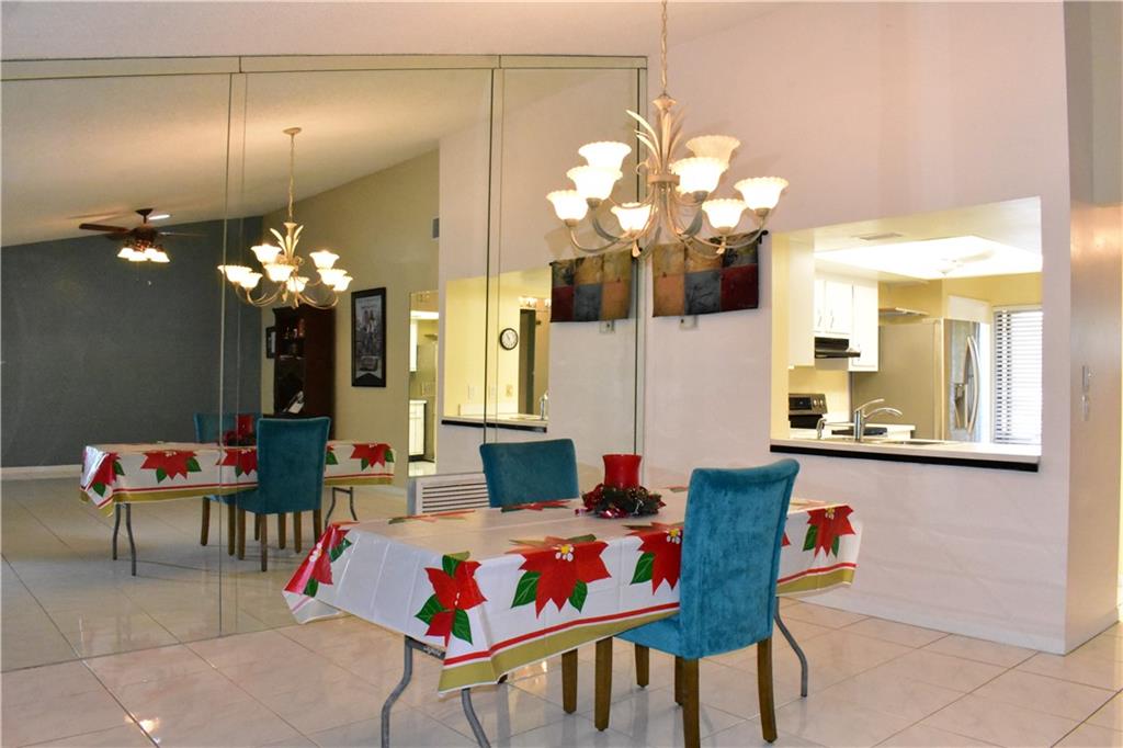 The Meadows Of Crystal La - Residential