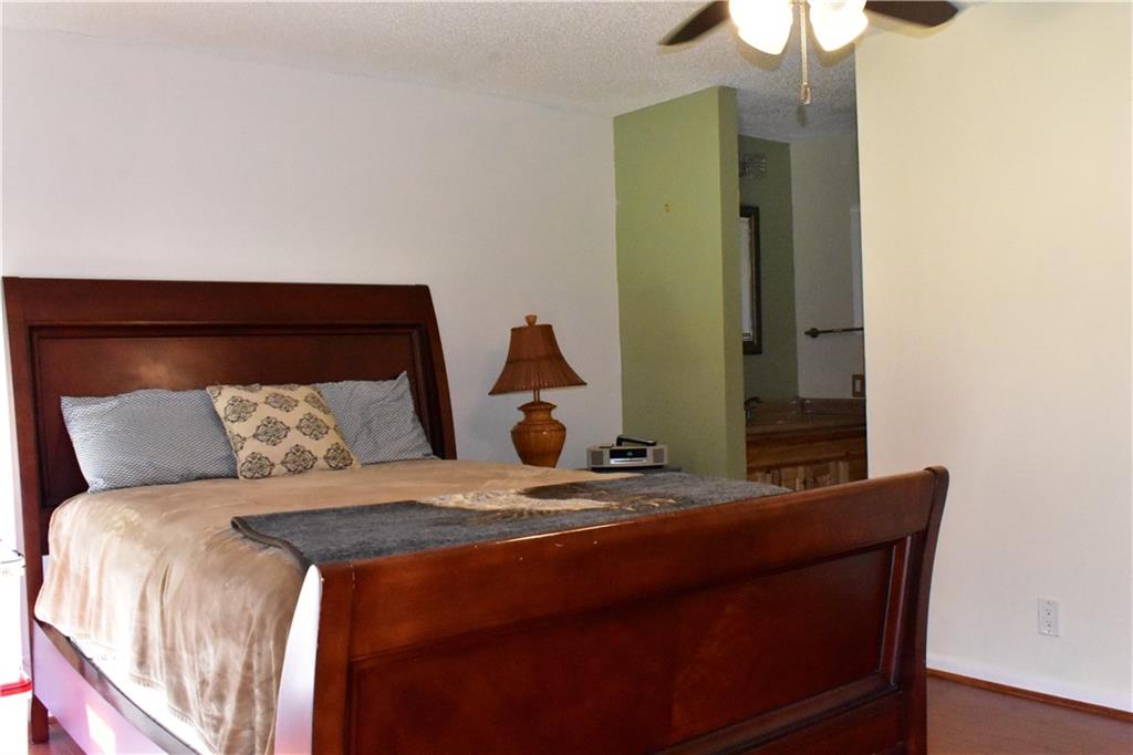 The Meadows Of Crystal La - Residential