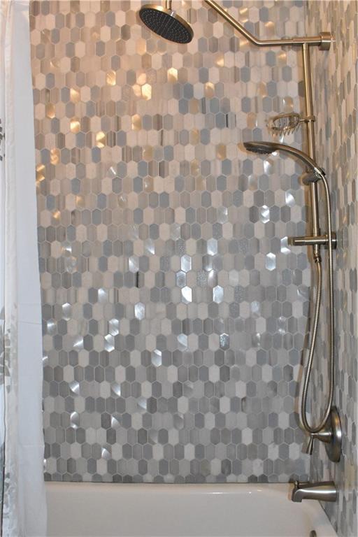 The Meadows Of Crystal La - Residential