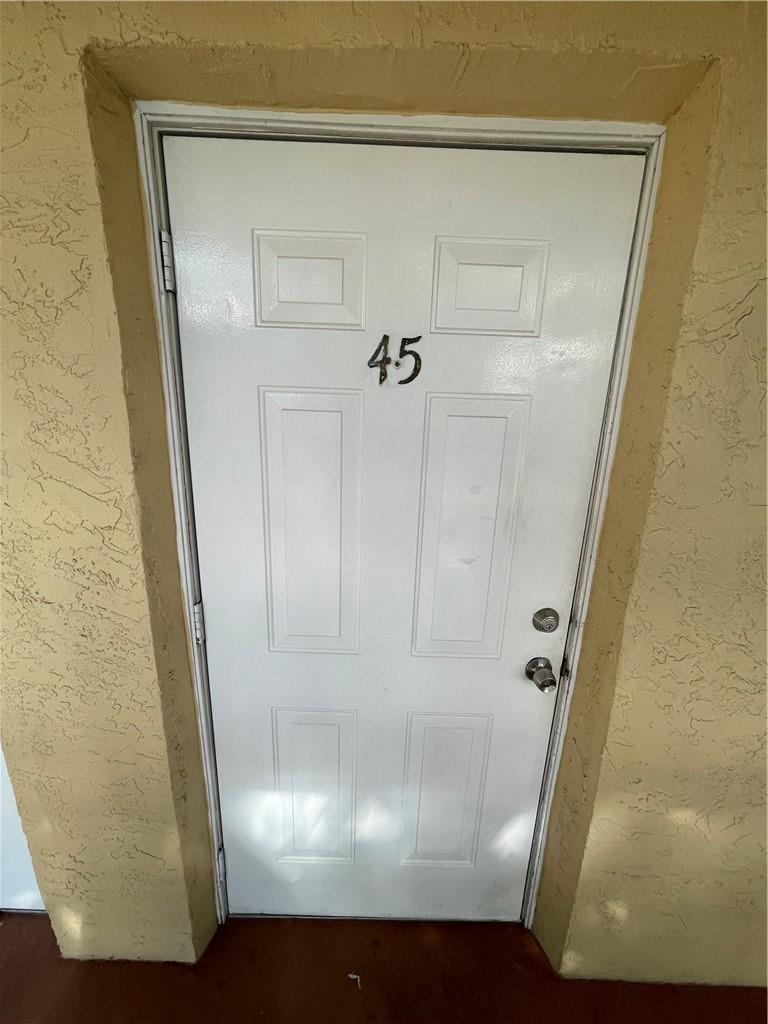 WILTON VILLAGE CONDO - Residential Lease