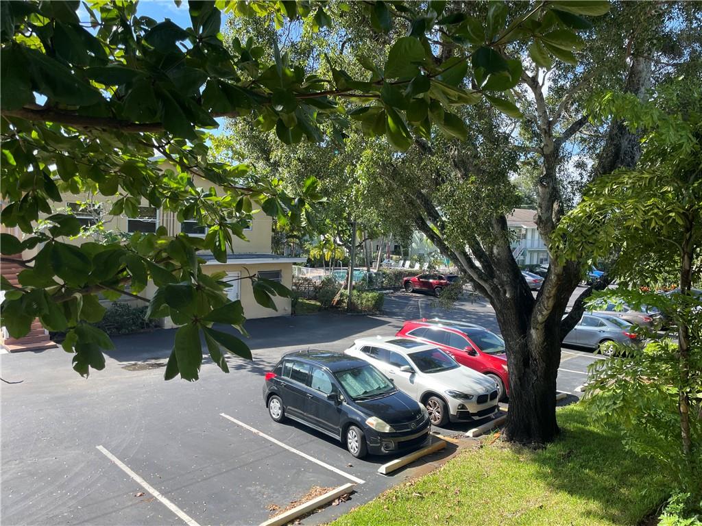 WILTON VILLAGE CONDO - Residential Lease