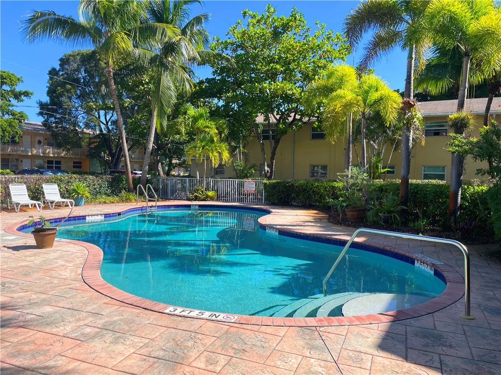 WILTON VILLAGE CONDO - Residential Lease