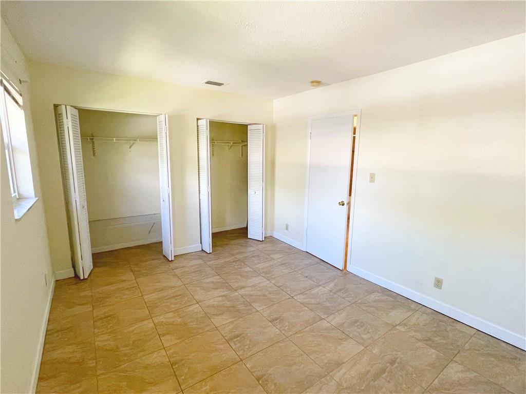 WILTON VILLAGE CONDO - Residential Lease