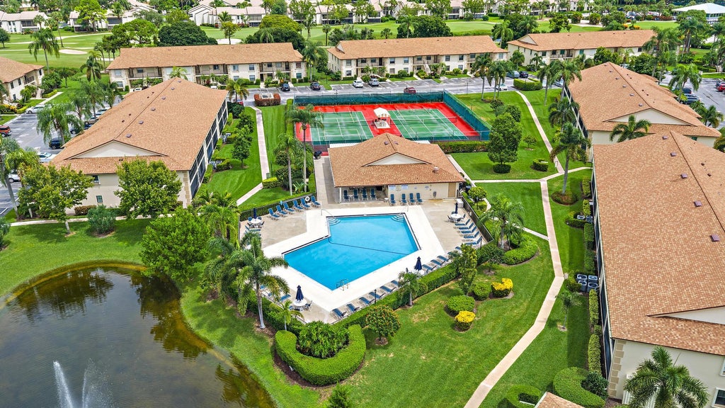 Photo of 1302 Pinecrest Circle #Unit c, Jupiter, FL 33458 (MLS # B26073237)