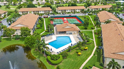 Photo of 1302 Pinecrest Circle #Unit c, Jupiter, FL 33458 (MLS # B26073237)