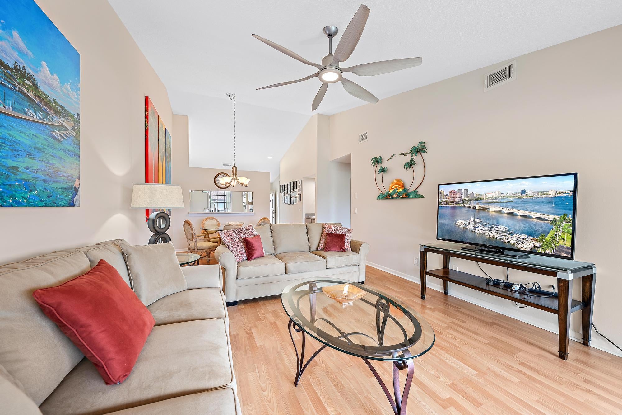 1302 Pinecrest Circle Unit c