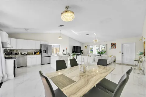 7516 SW 6th Ct, North Lauderdale, FL MLS: F10491076