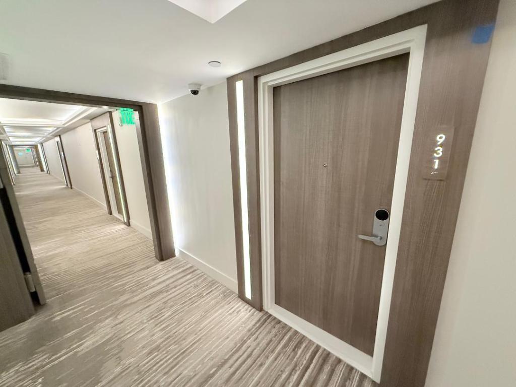 RONEY PALACE CONDO - Residential