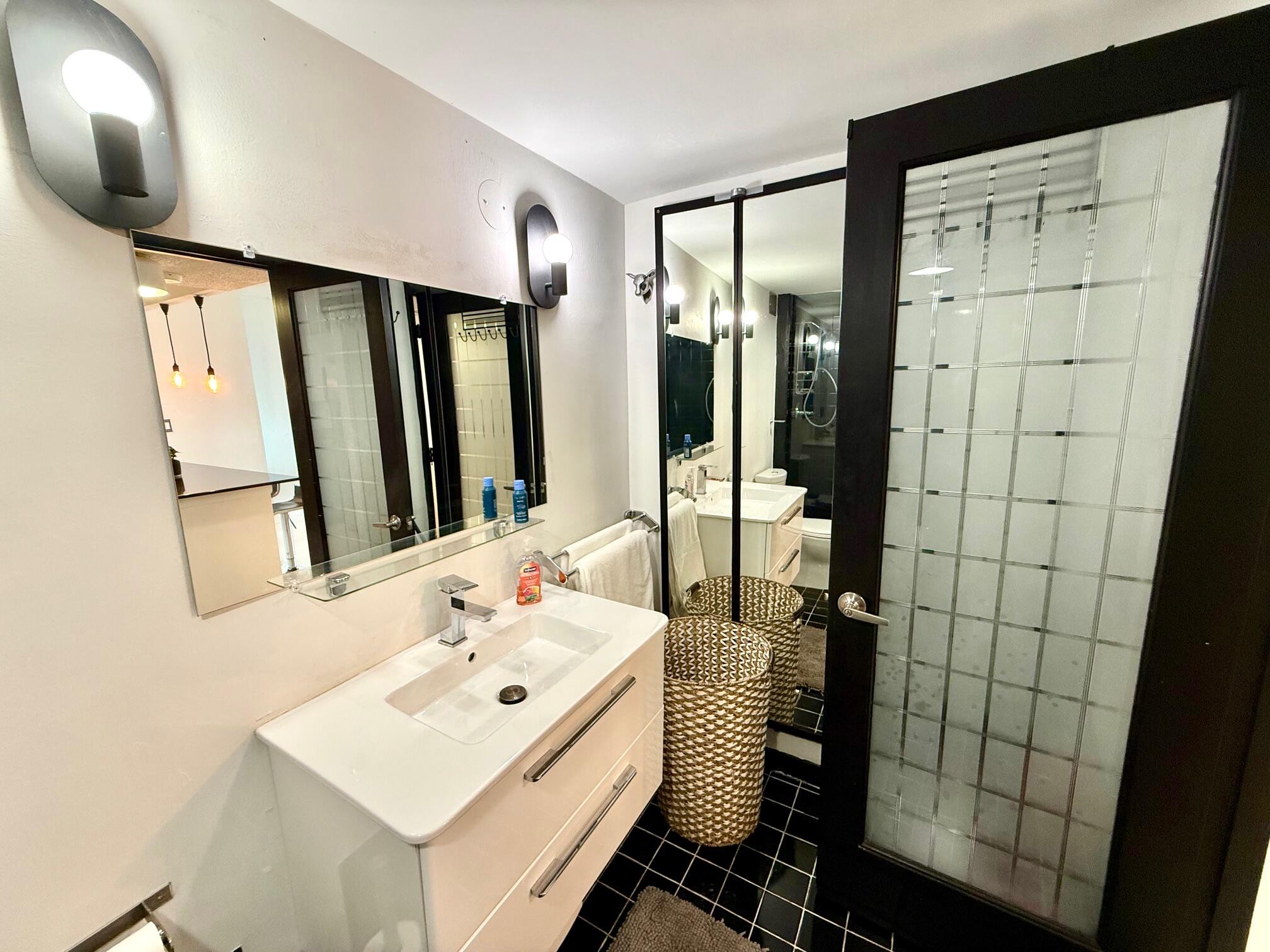 RONEY PALACE CONDO - Residential