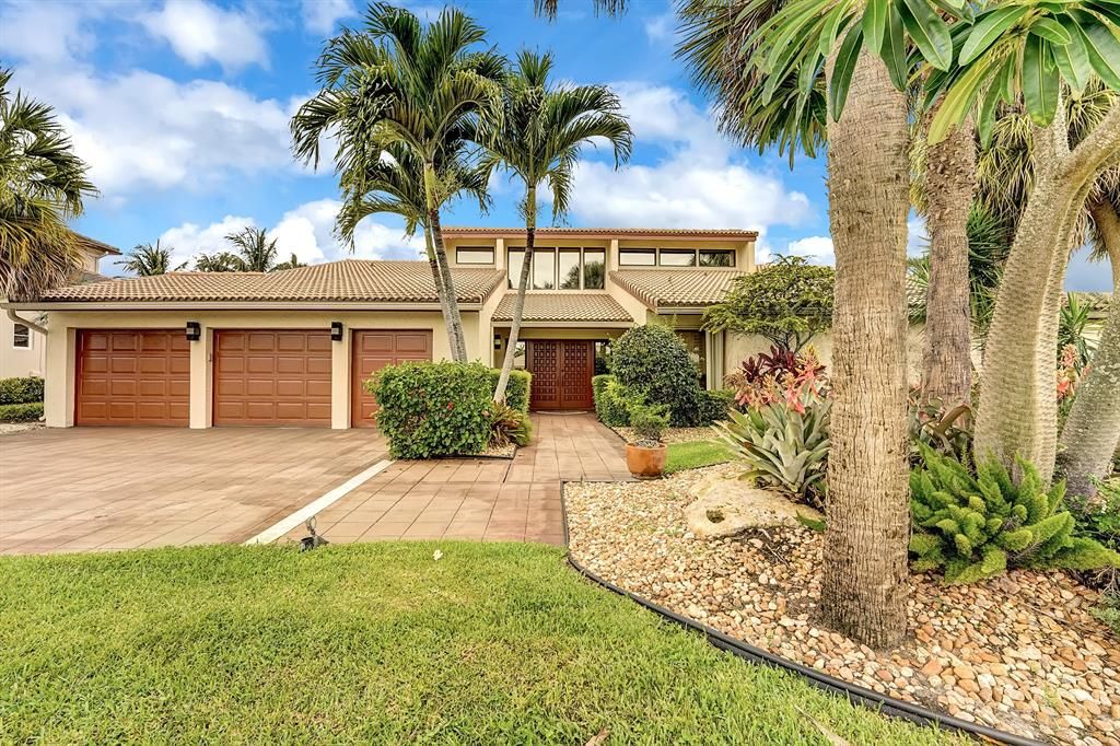 Photo of 3871 Live Oak Boulevard, Delray Beach, FL 33445 (MLS # R10728190)