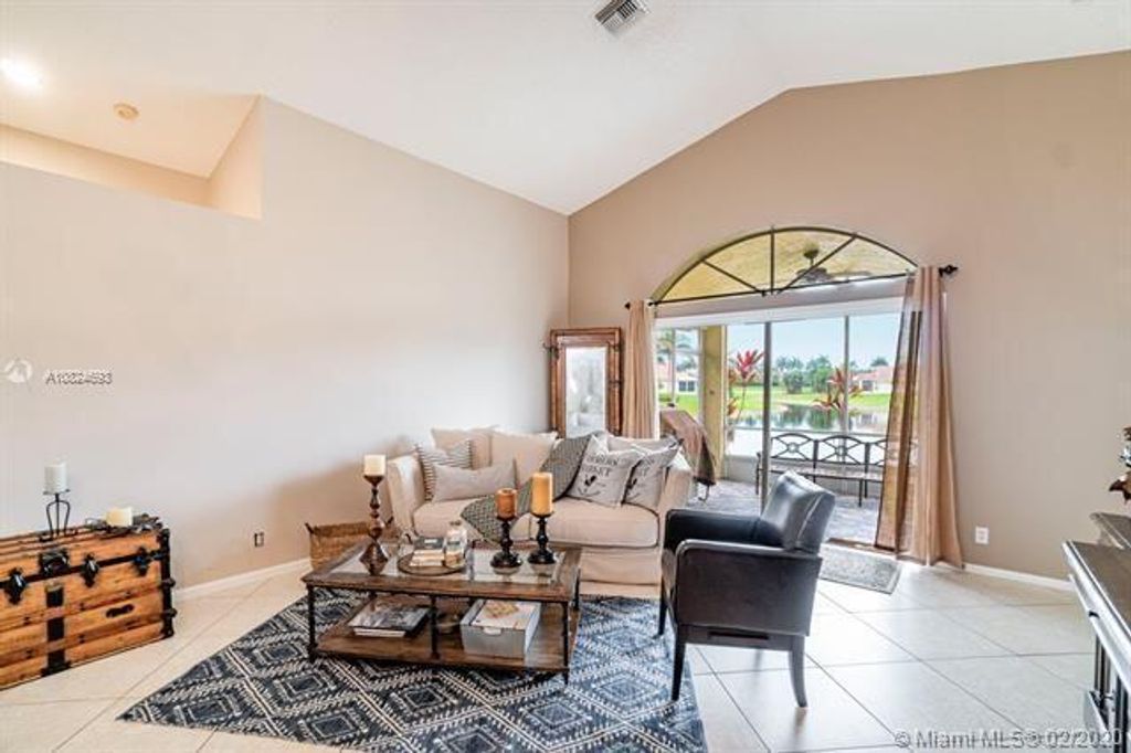 Photo of 14181 Castlerock Way, Delray Beach, FL 33446 (MLS # R11011043)