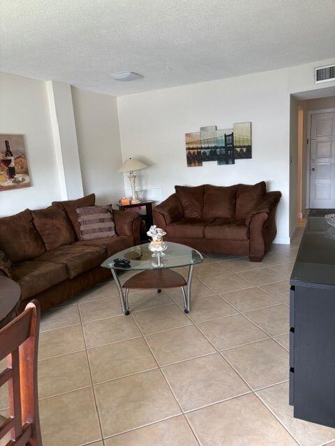 LAKE CLARKE GARDENS CONDO 10 - Residential