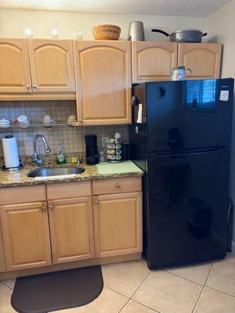 LAKE CLARKE GARDENS CONDO 10 - Residential