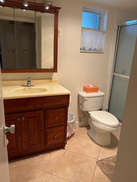 LAKE CLARKE GARDENS CONDO 10 - Residential