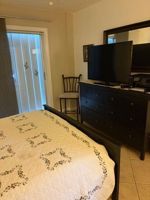 LAKE CLARKE GARDENS CONDO 10 - Residential