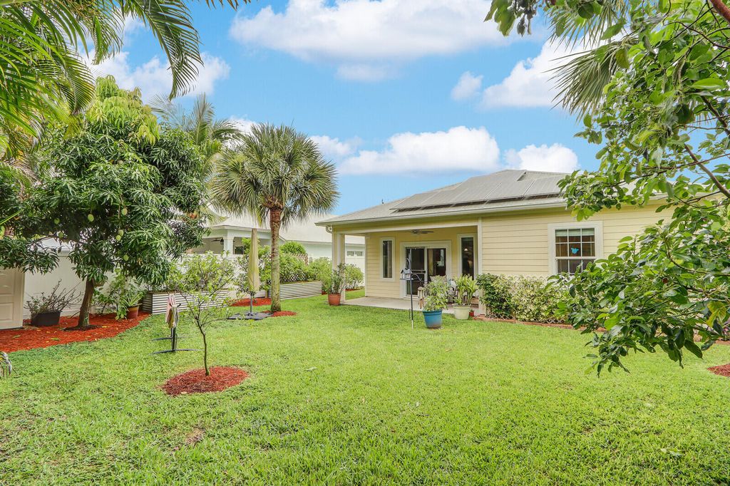 Photo of 17580 Cinquez Park Road E, Jupiter, FL 33458 (MLS # R10995898)