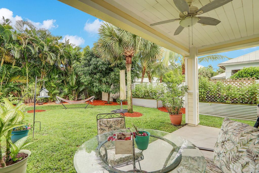 Photo of 17580 Cinquez Park Road E, Jupiter, FL 33458 (MLS # R10995898)