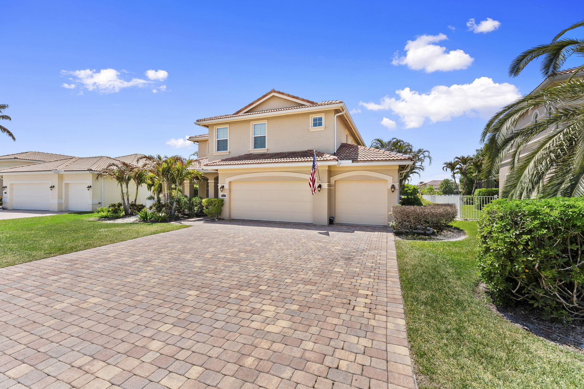 COVE LAKES PUD - Residential