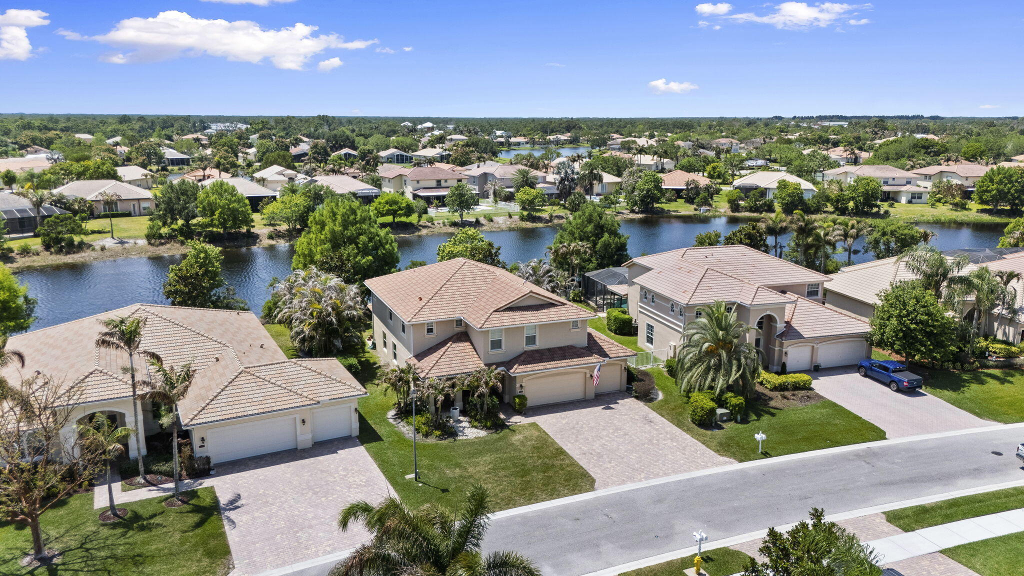 COVE LAKES PUD - Residential
