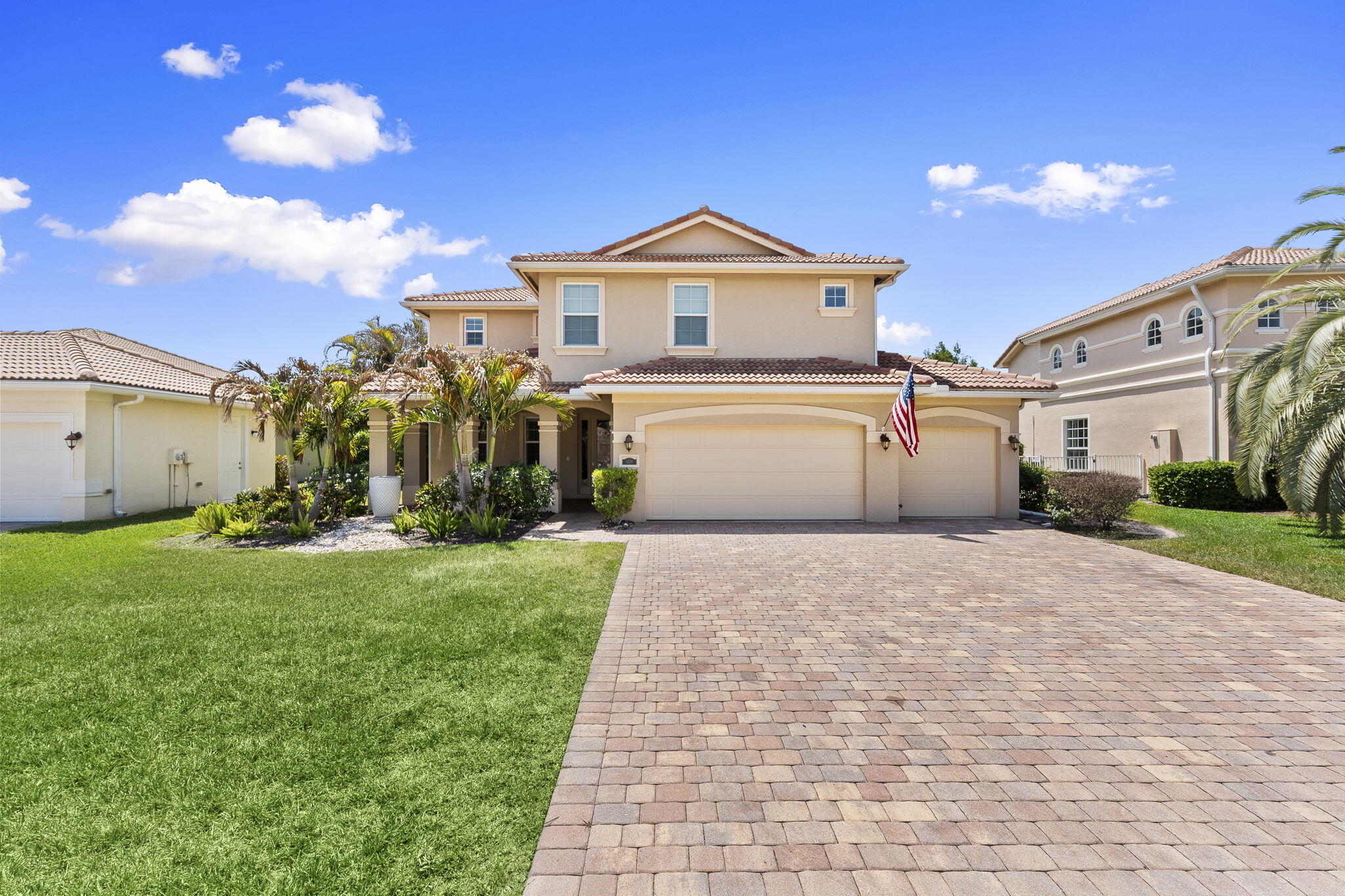 COVE LAKES PUD - Residential