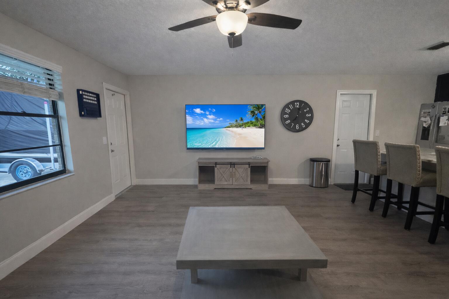 2325 SW Independence Road SW