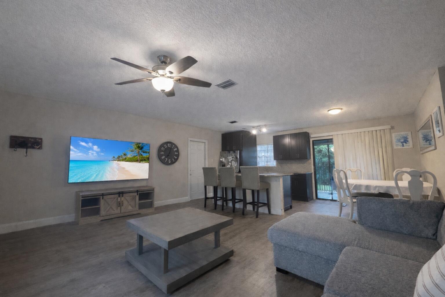 2325 SW Independence Road SW