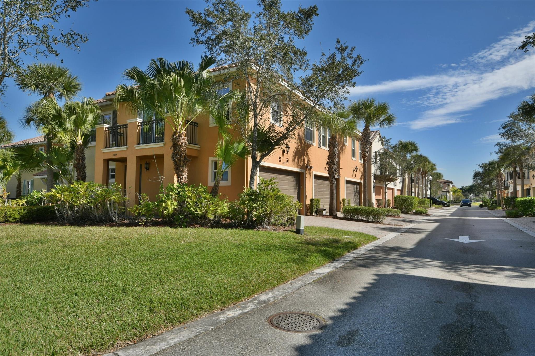 ARTESIA - Residential Lease