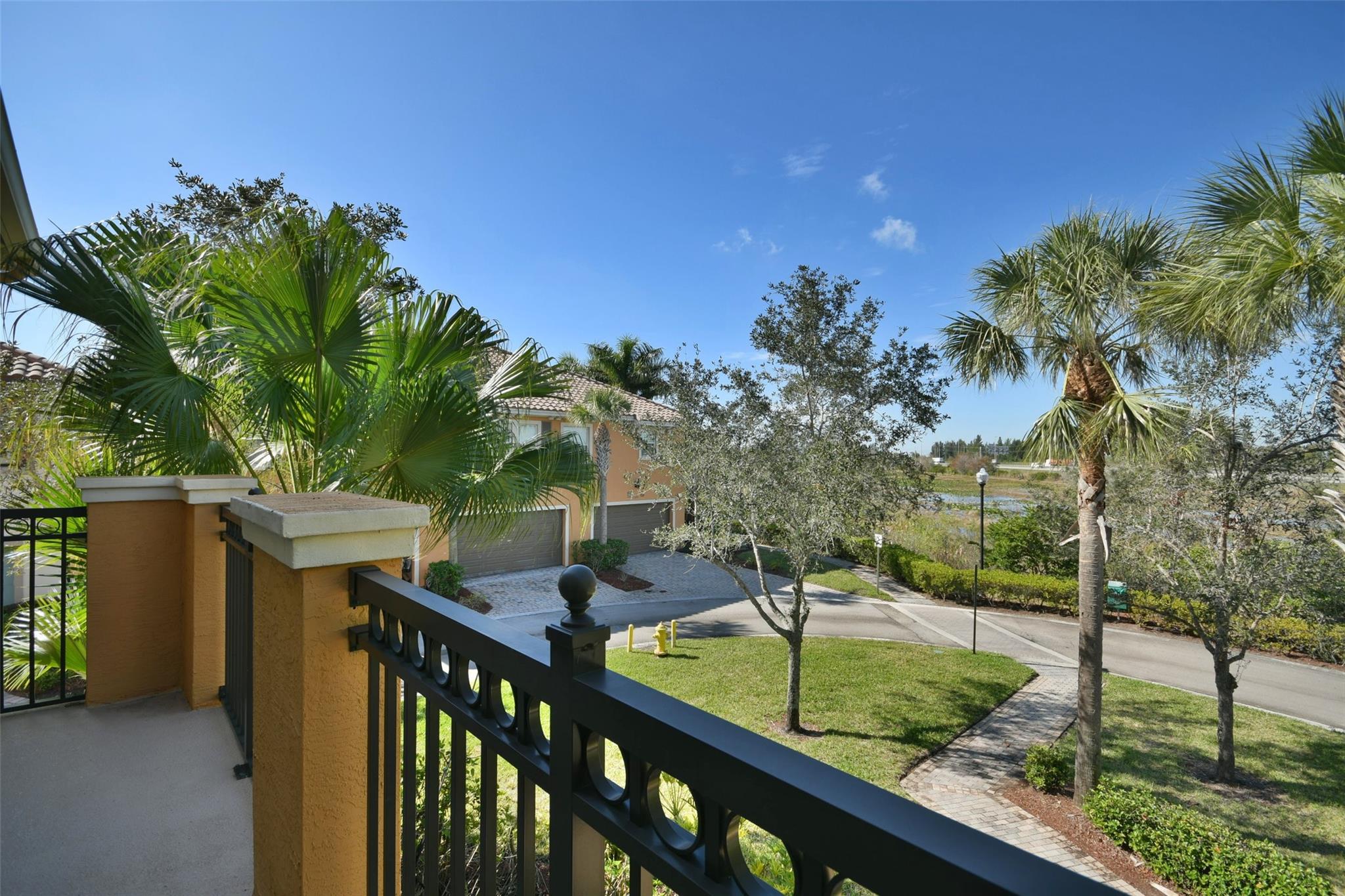 ARTESIA - Residential Lease