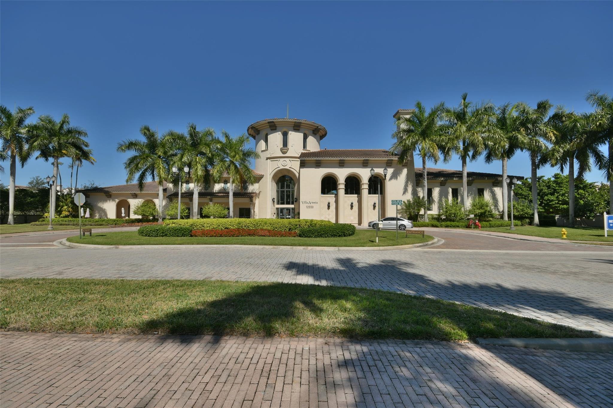 ARTESIA - Residential Lease